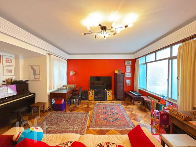 Apartamento com 209m², 4 dormitórios, 1 suíte, 1 vaga, Bom Fim em Porto Alegre