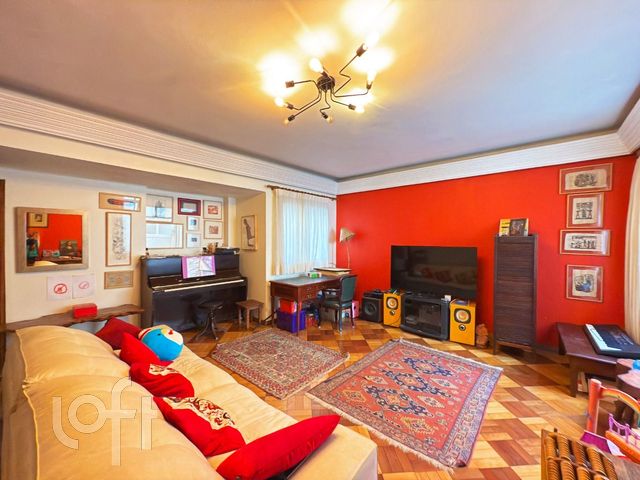 Apartamento com 209m², 4 dormitórios, 1 suíte, 1 vaga, Bom Fim em Porto Alegre