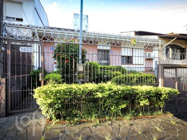 Casa com 300m², 3 dormitórios, 1 suíte, 3 vagas, Chácara das Pedras em Porto Alegre