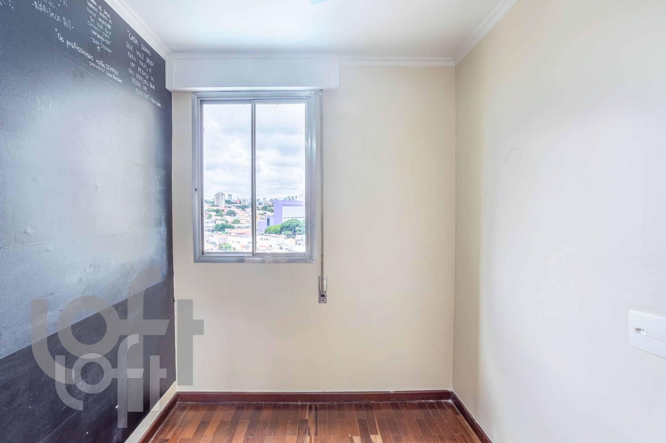 Apartamento à venda com 3 quartos, 136m² - Foto 2