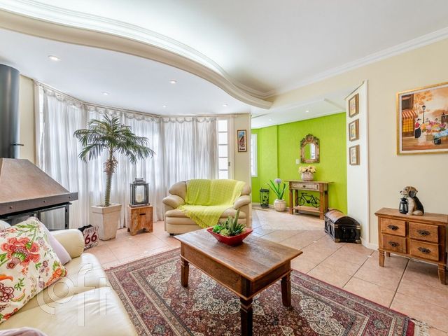 Casa em Condomínio com 289m², 4 dormitórios, 2 suítes, 3 vagas, Boa Vista em Porto Alegre