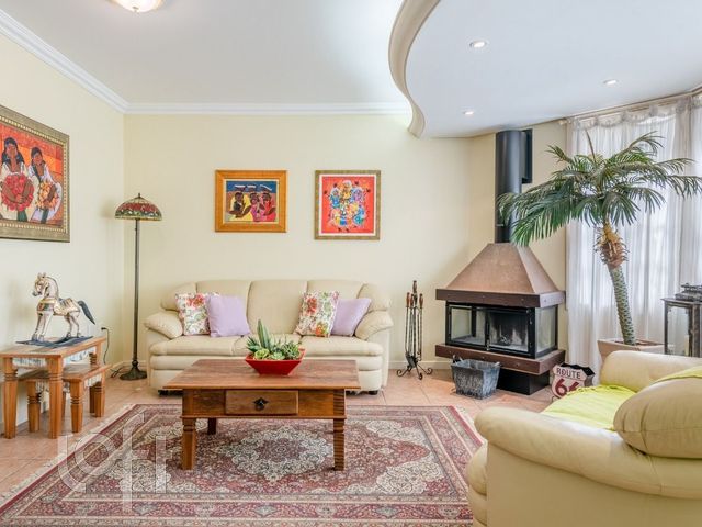 Casa em Condomínio com 289m², 4 dormitórios, 2 suítes, 3 vagas, Boa Vista em Porto Alegre