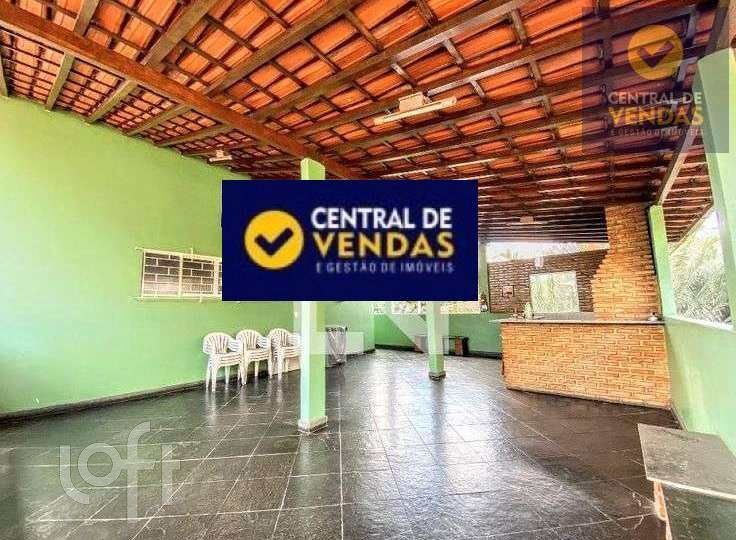 Casa à venda com 3 quartos, 355m² - Foto 2