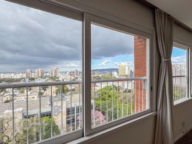 Apartamento com 117m², 3 dormitórios, 1 suíte, Higienópolis em Porto Alegre