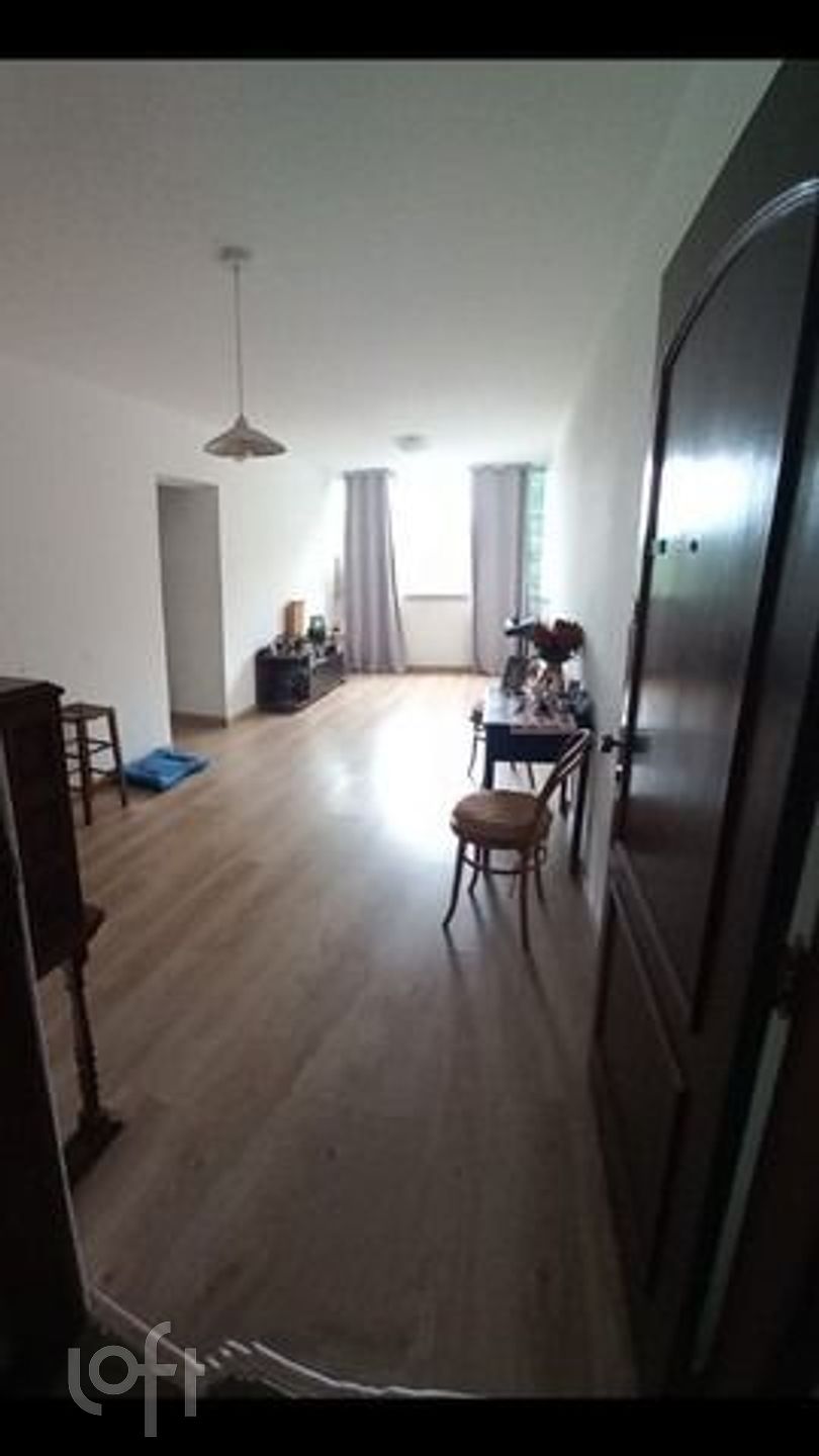 Apartamento à venda com 3 quartos, 94m² - Foto 2