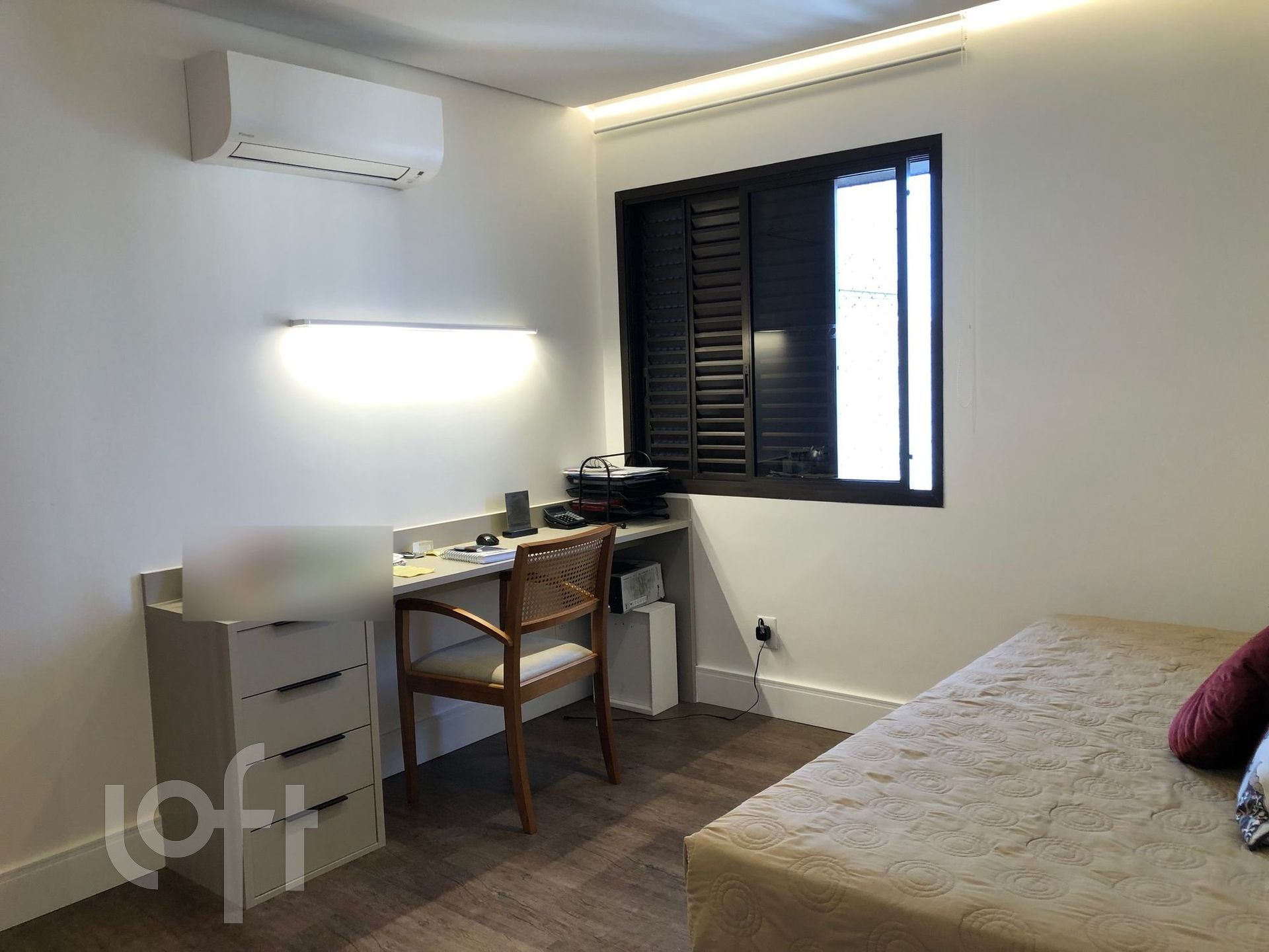 Apartamento à venda com 3 quartos, 93m² - Foto 2