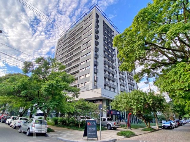 Apartamento com 53m², 1 dormitório, 1 vaga, Auxiliadora em Porto Alegre