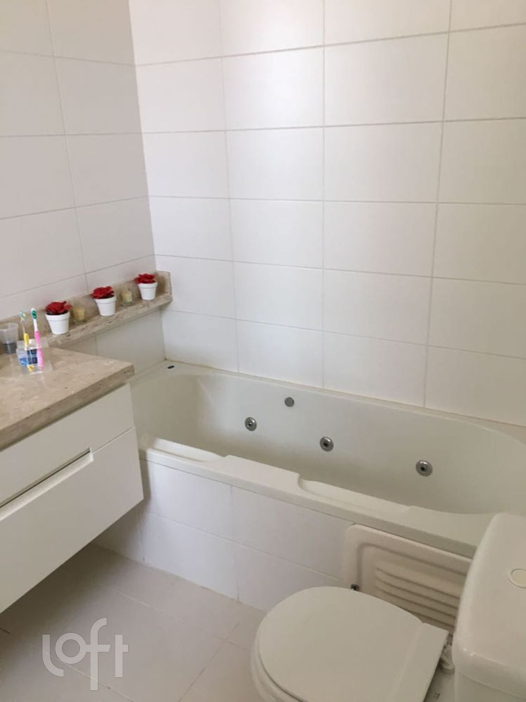 Apartamento à venda com 3 quartos, 210m² - Foto 2