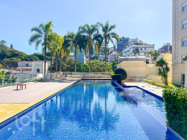 Apartamento com 136m², 3 dormitórios, 3 suítes, 2 vagas, Auxiliadora em Porto Alegre