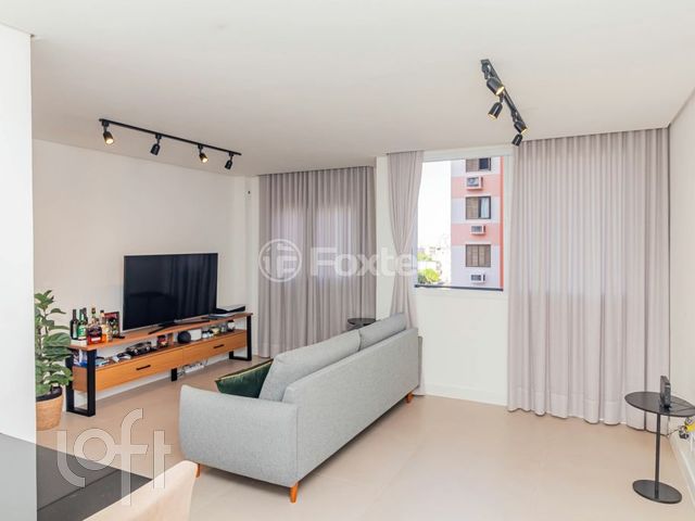 Apartamento com 67m², 3 dormitórios, 1 suíte, 1 vaga, Cristo Redentor em Porto Alegre