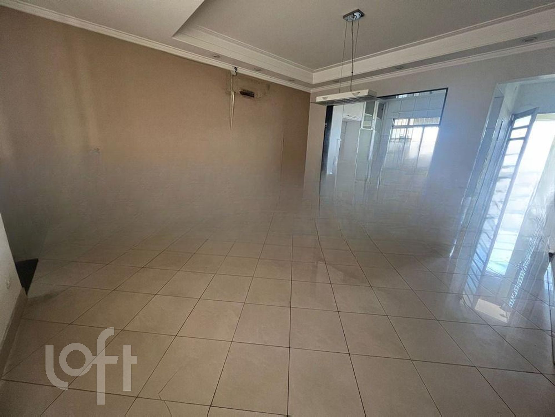 Casa à venda com 4 quartos, 230m² - Foto 1