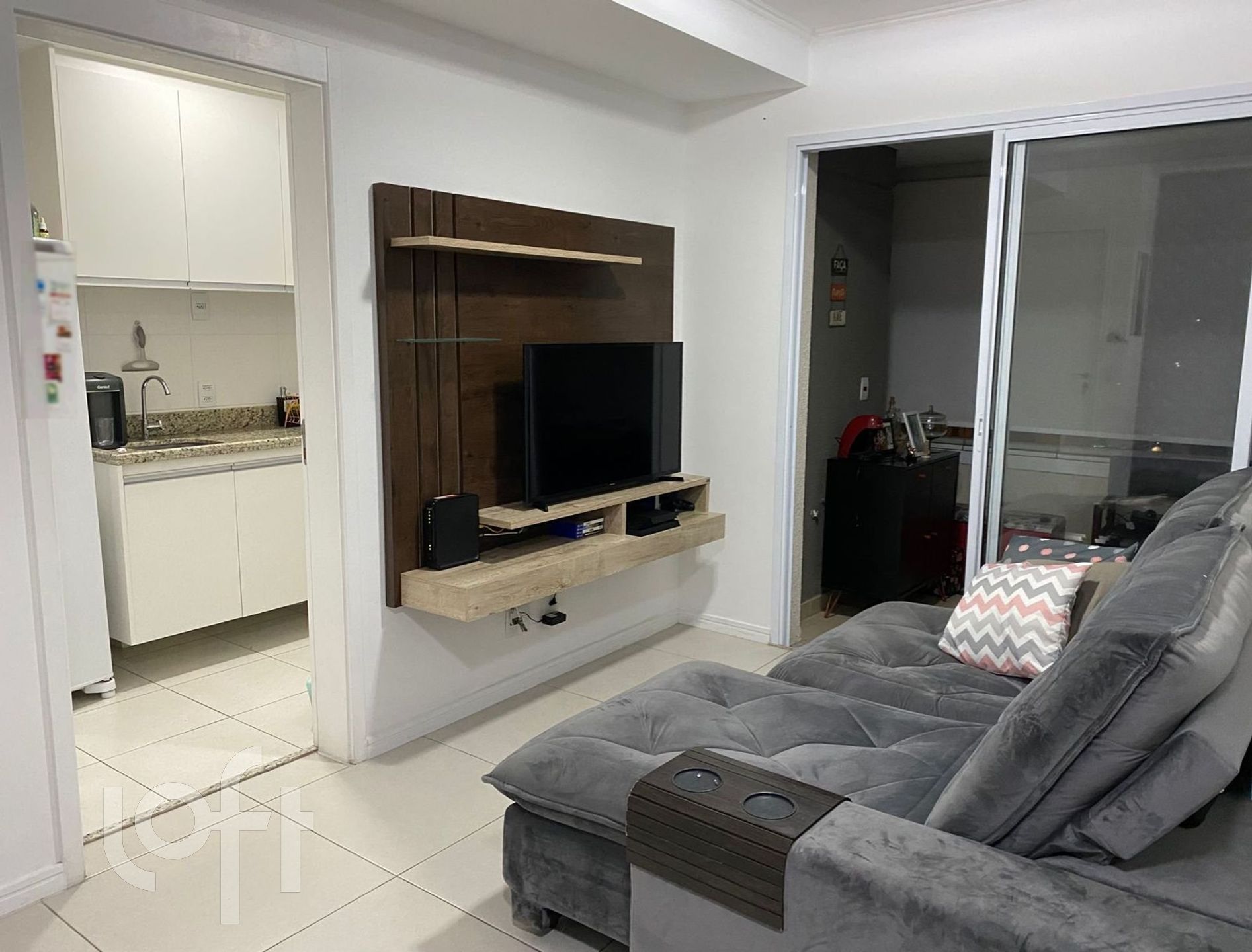 Apartamento à venda com 1 quarto, 51m² - Foto 1