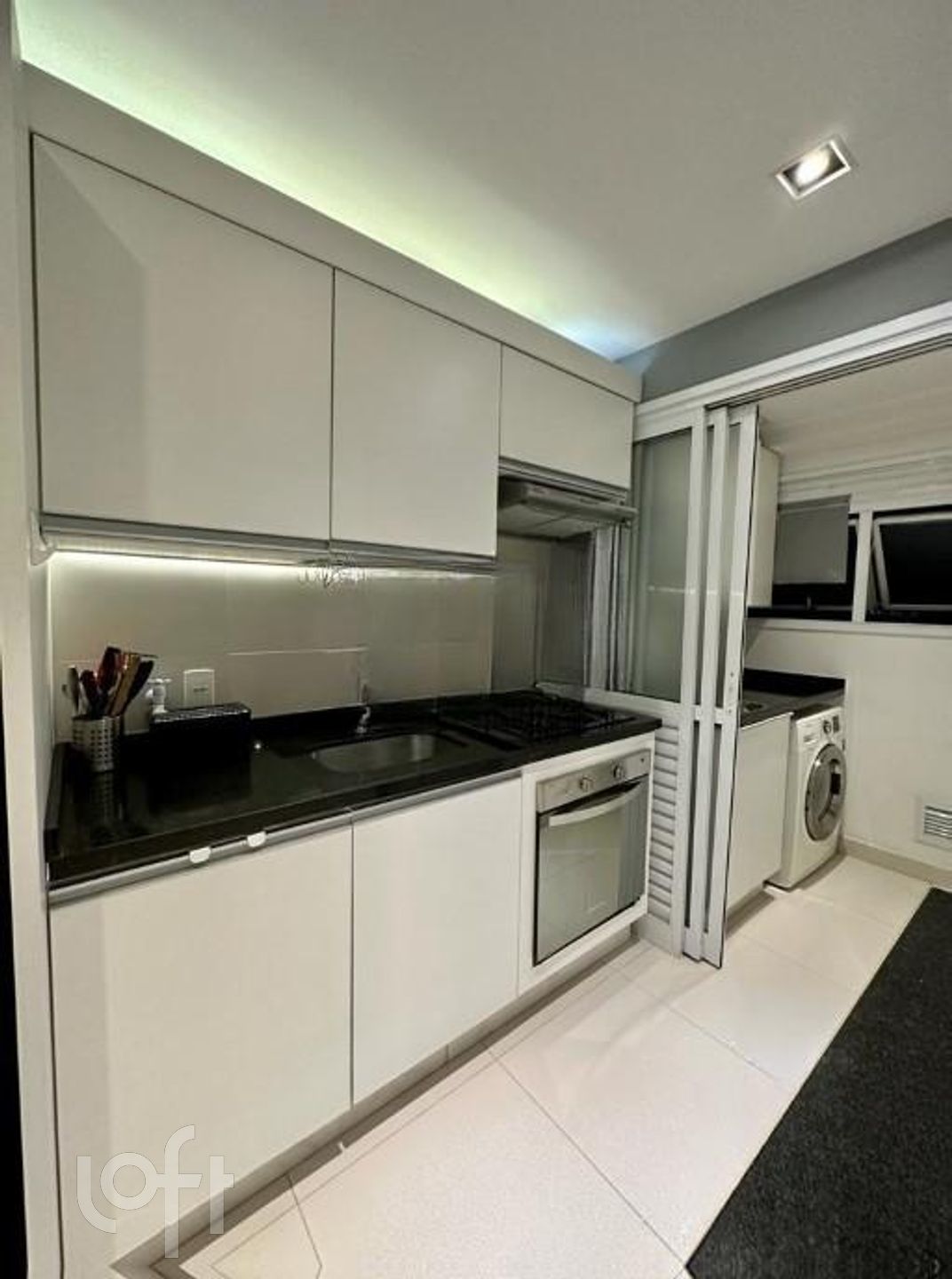 Apartamento à venda com 2 quartos, 69m² - Foto 56