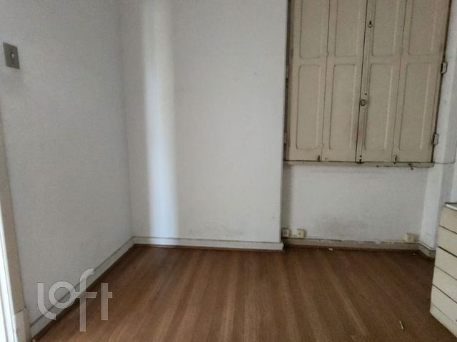 Casa com 198m², 6 dormitórios, Moinhos de Vento em Porto Alegre