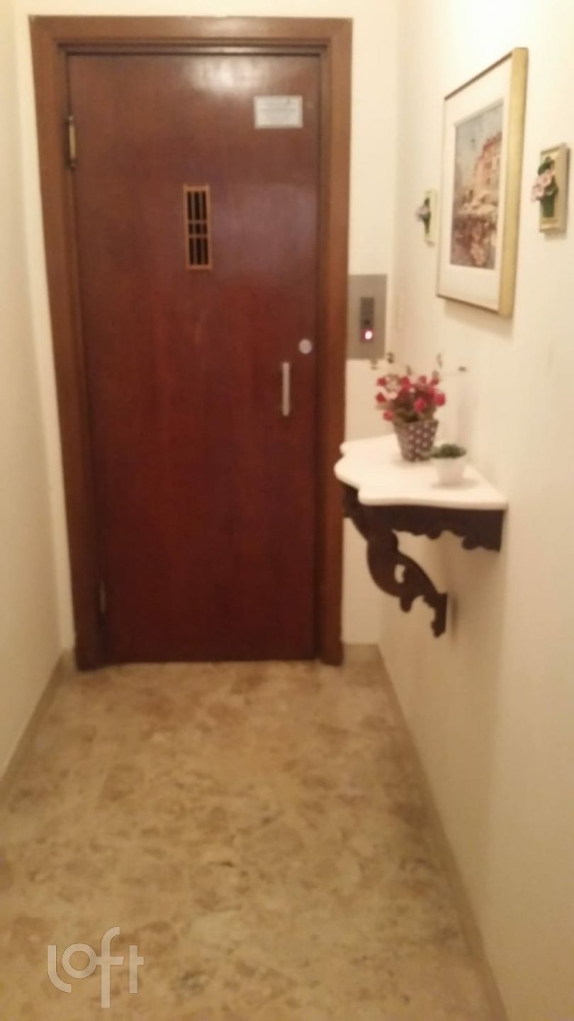 Apartamento à venda com 3 quartos, 200m² - Foto 21