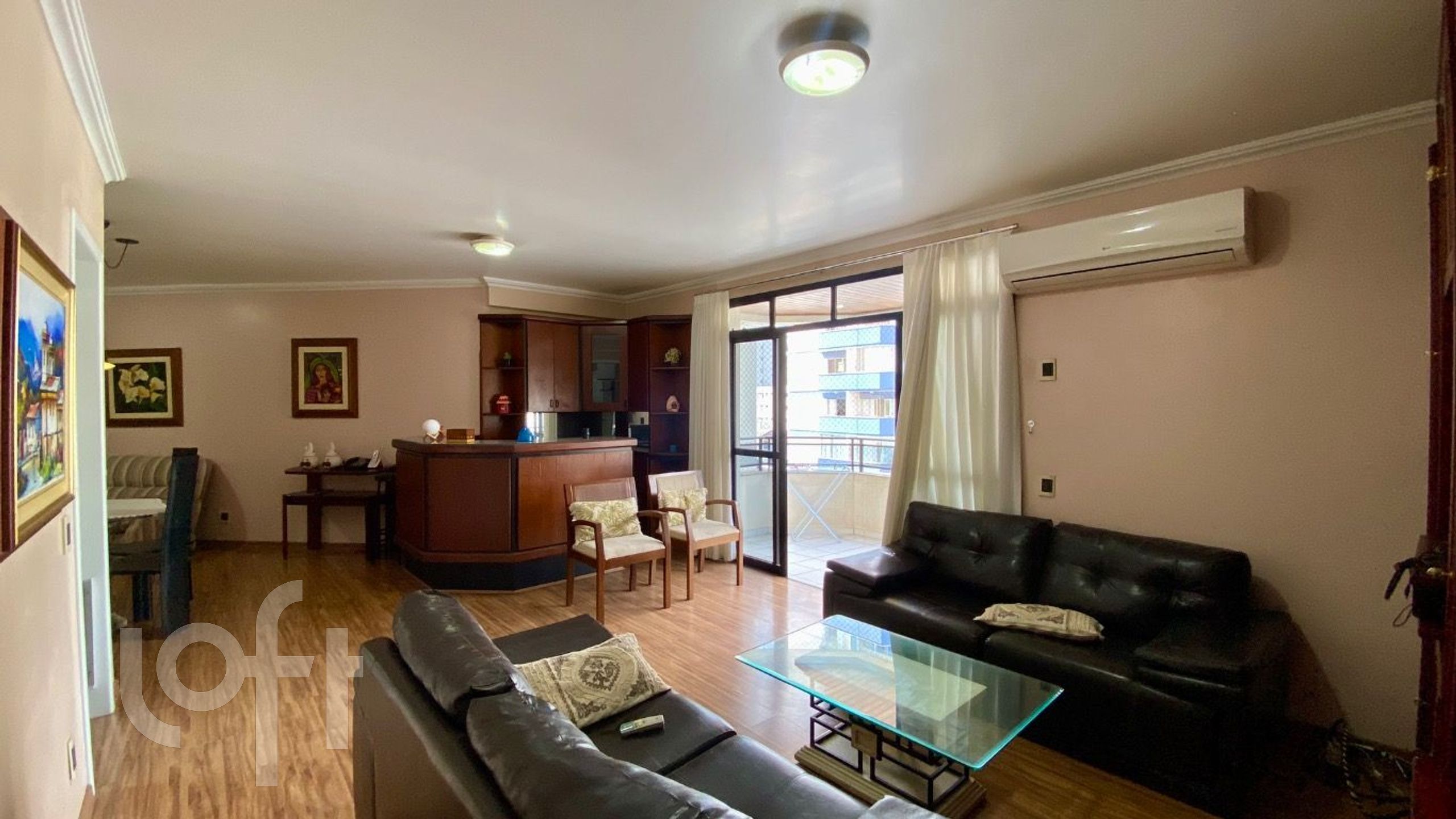Apartamentos com 135m², 3 quartos, 1 suíte, 2 garagens, no bairro Centro em Florianópolis