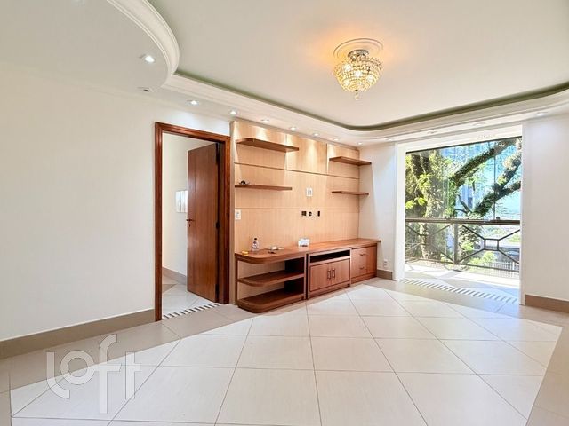 Apartamento com 170m², 3 dormitórios, 1 suíte, 2 vagas, Cristo Redentor em Porto Alegre