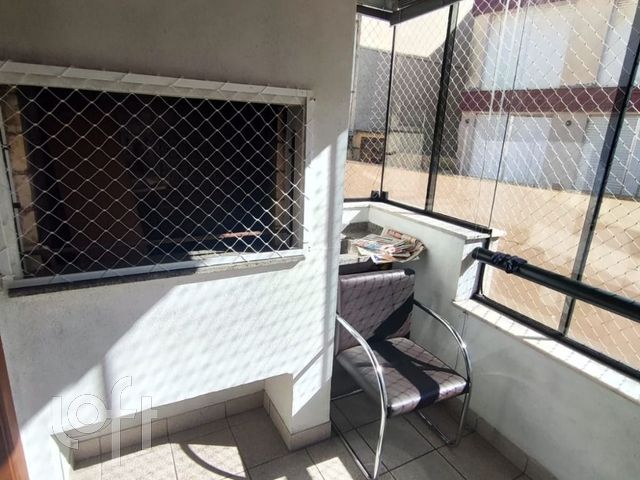 Apartamento com 100m², 3 dormitórios, 1 suíte, 1 vaga, Petrópolis em Porto Alegre