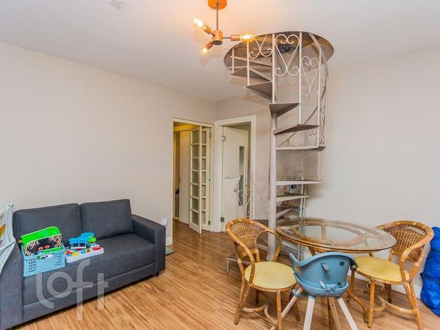 Apartamento com 137m², 4 dormitórios, 2 suítes, 2 vagas, Petrópolis em Porto Alegre