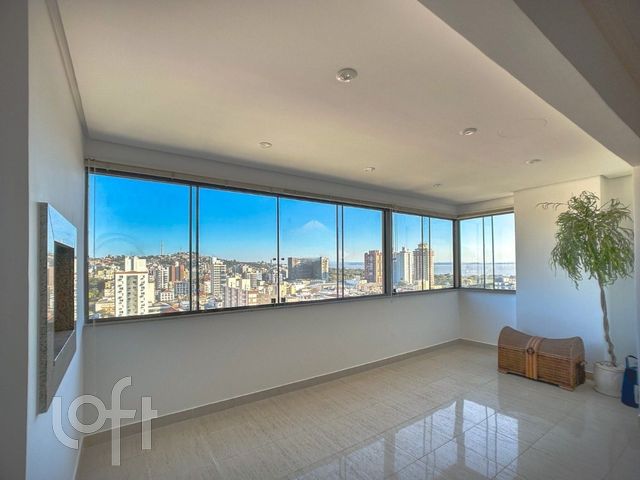 Apartamento com 103m², 2 dormitórios, 1 suíte, 2 vagas, Menino Deus em Porto Alegre