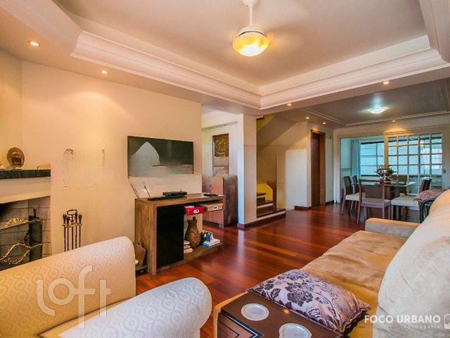 Casa em Condomínio com 301m², 4 dormitórios, 2 suítes, 2 vagas, Chácara das Pedras em Porto Alegre