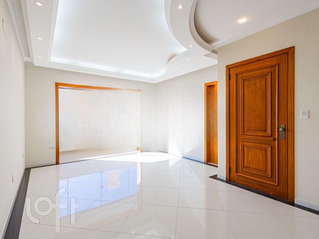 Apartamento com 251m², 3 dormitórios, 1 suíte, 4 vagas, Vila Ipiranga em Porto Alegre