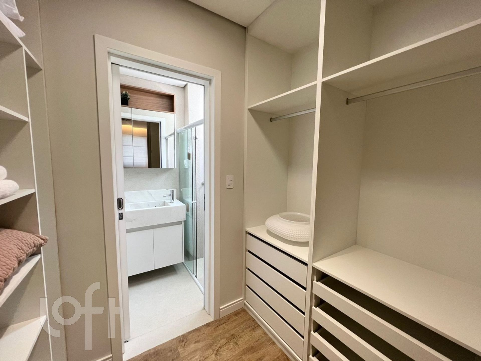 Apartamento à venda com 4 quartos, 228m² - Foto 26