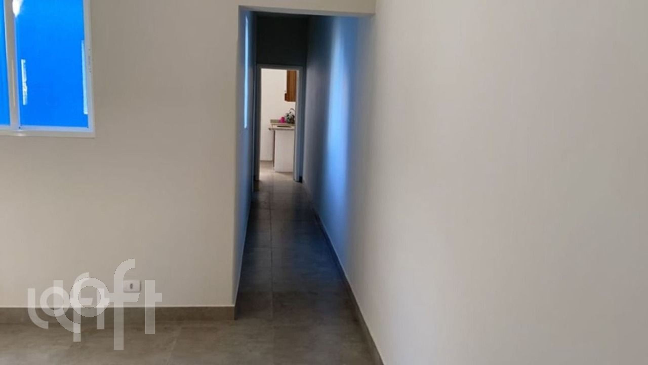 Casa à venda com 6 quartos, 250m² - Foto 3