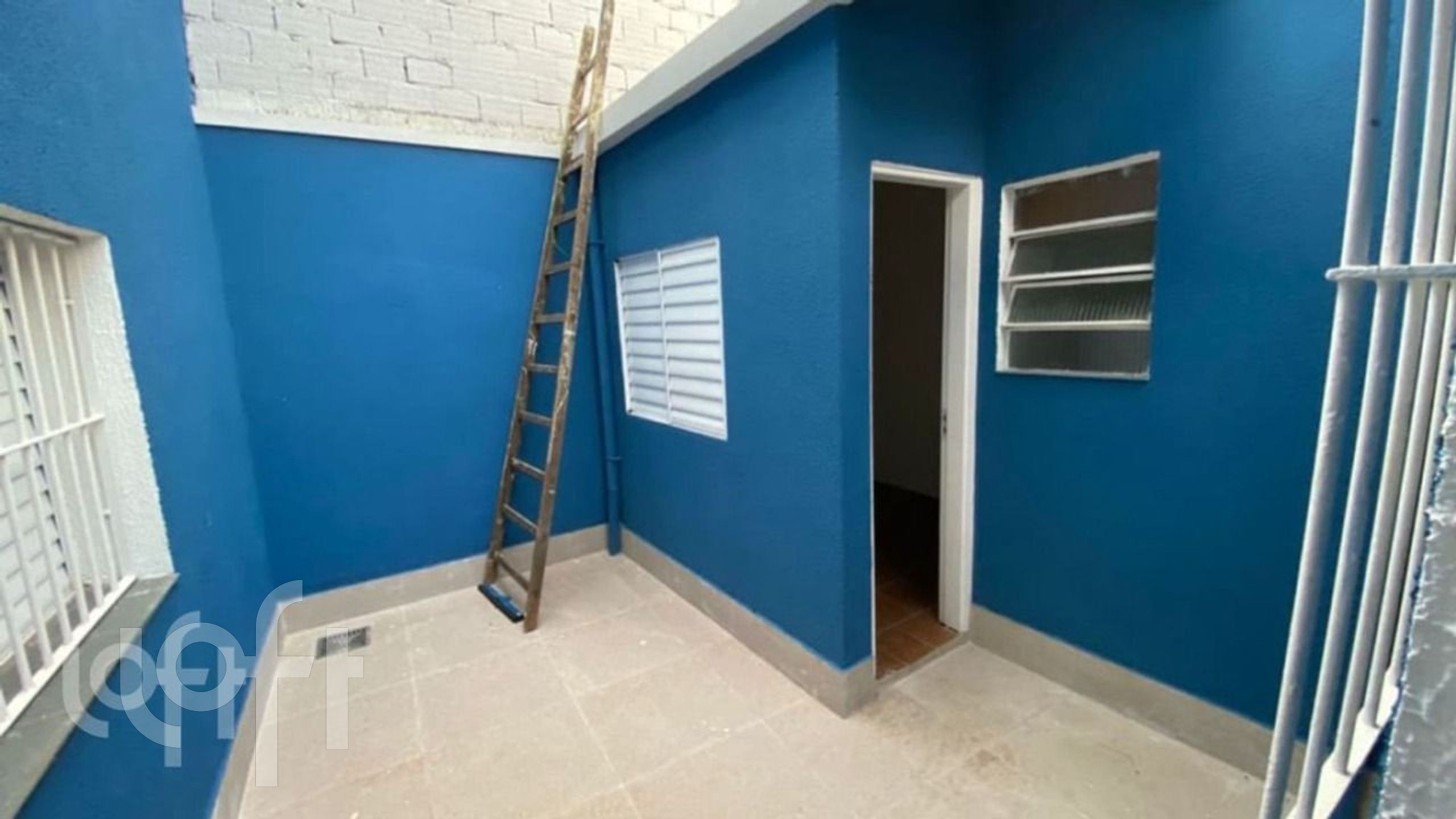 Casa à venda com 6 quartos, 250m² - Foto 5