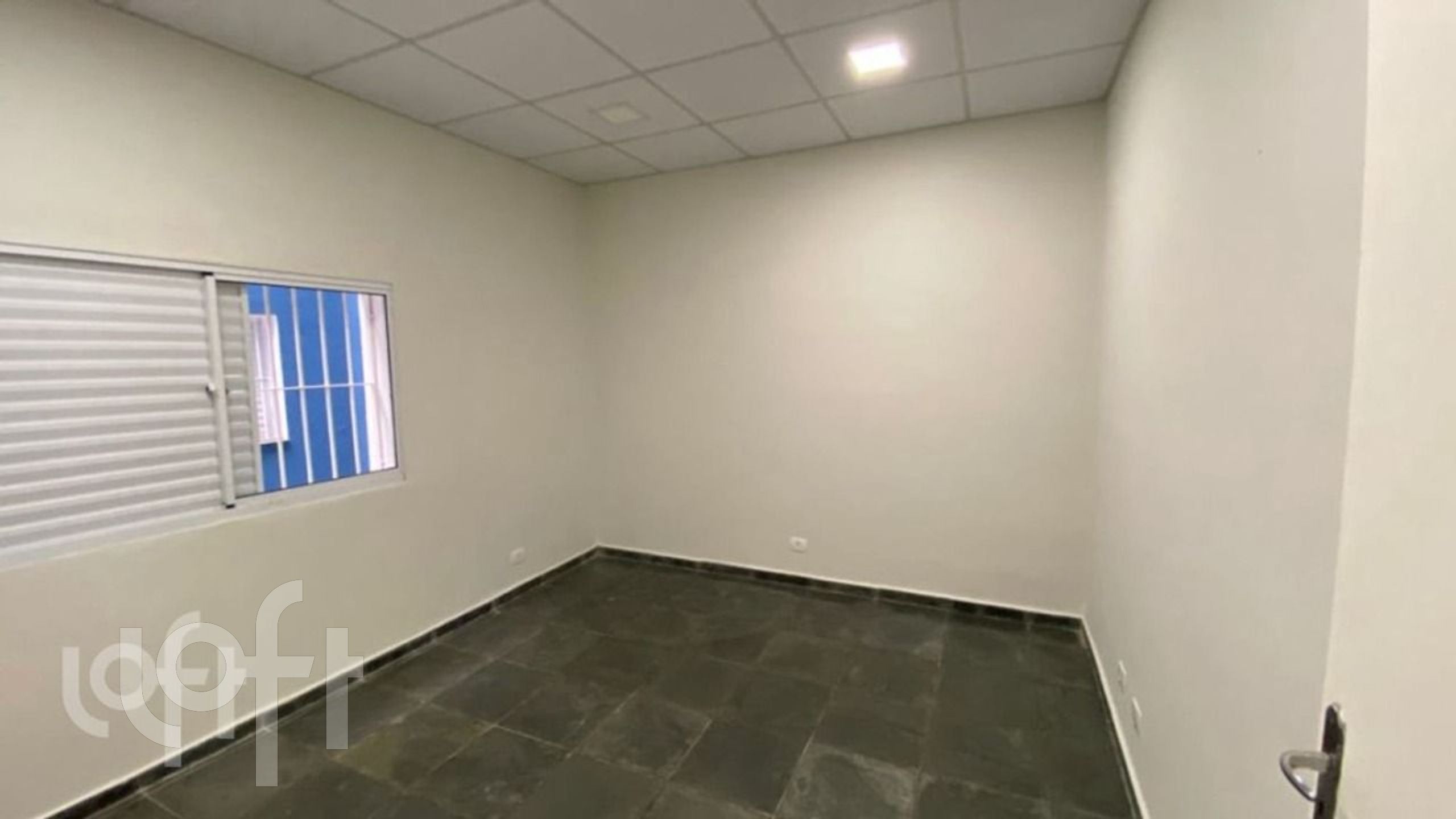 Casa à venda com 6 quartos, 250m² - Foto 8