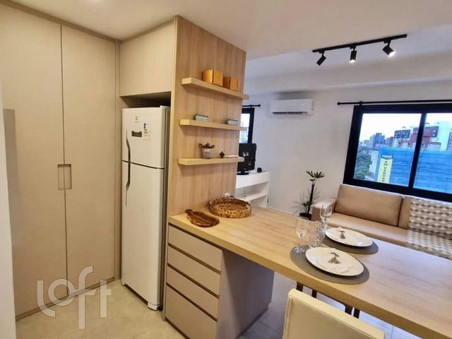 Apartamento com 39m², 1 dormitório, 1 suíte, 2 vagas, Floresta em Porto Alegre