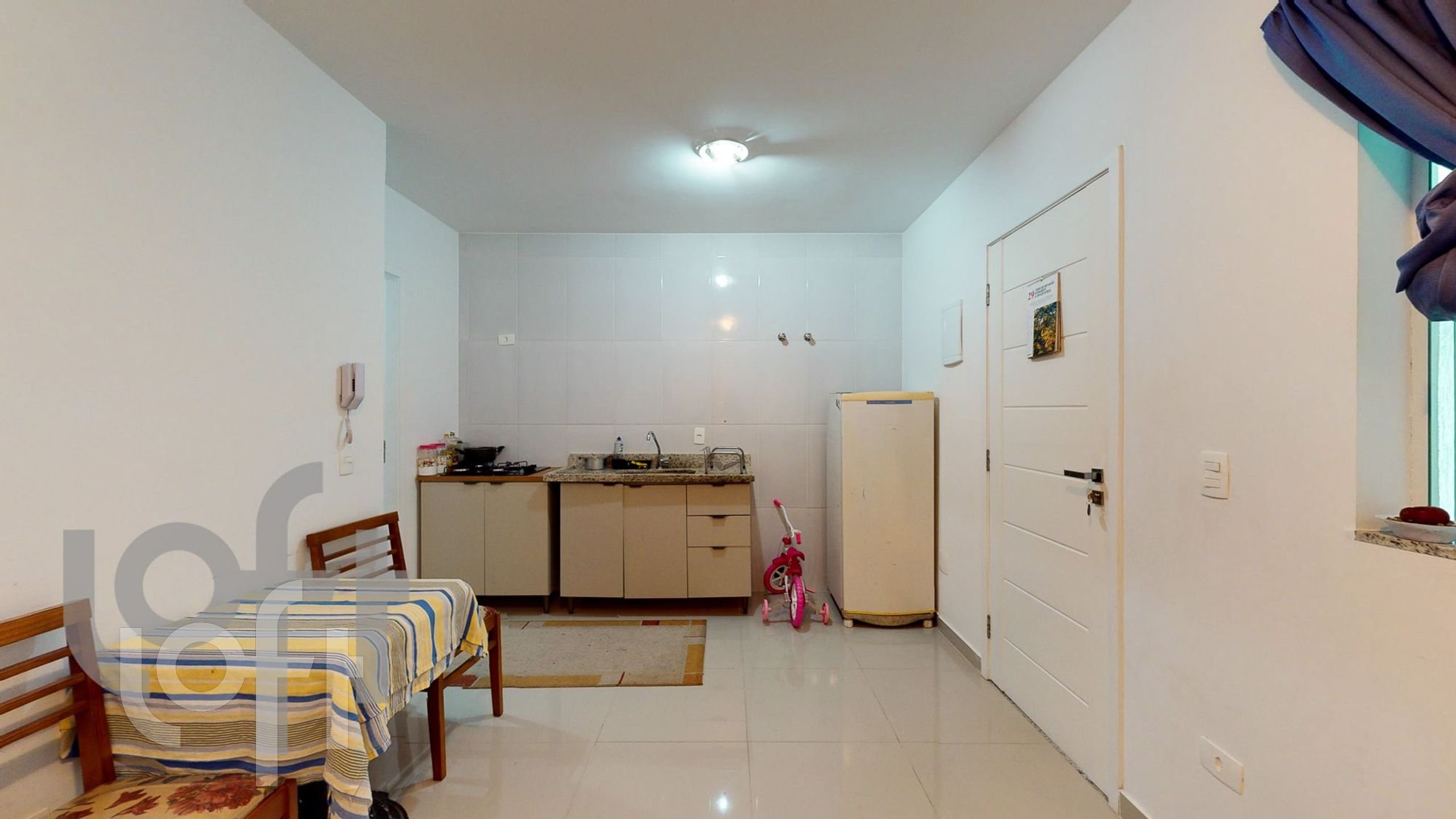 Apartamento à venda com 1 quarto, 39m² - Foto 11