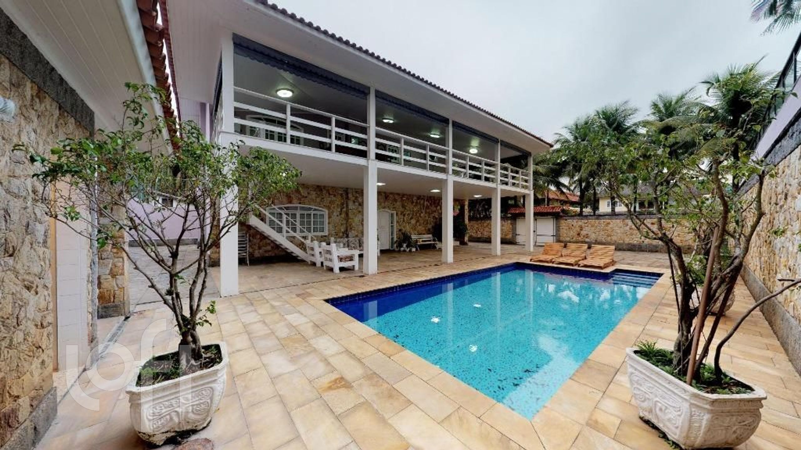 Casa à venda com 4 quartos, 500m² - Foto 2