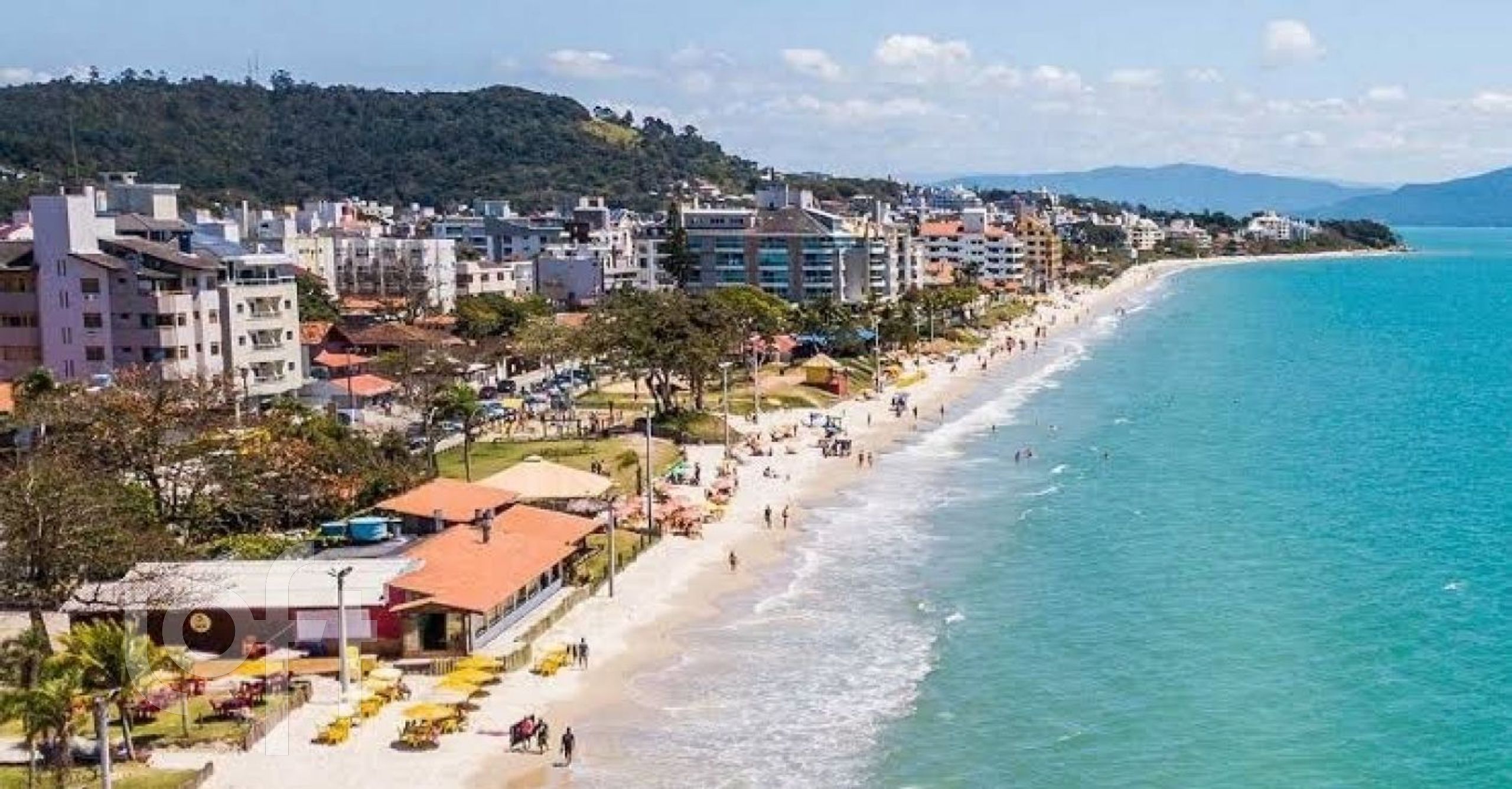 Apartamento à venda em Canasvieiras com 90 m², 2 quartos, 1 suíte, 2 vagas