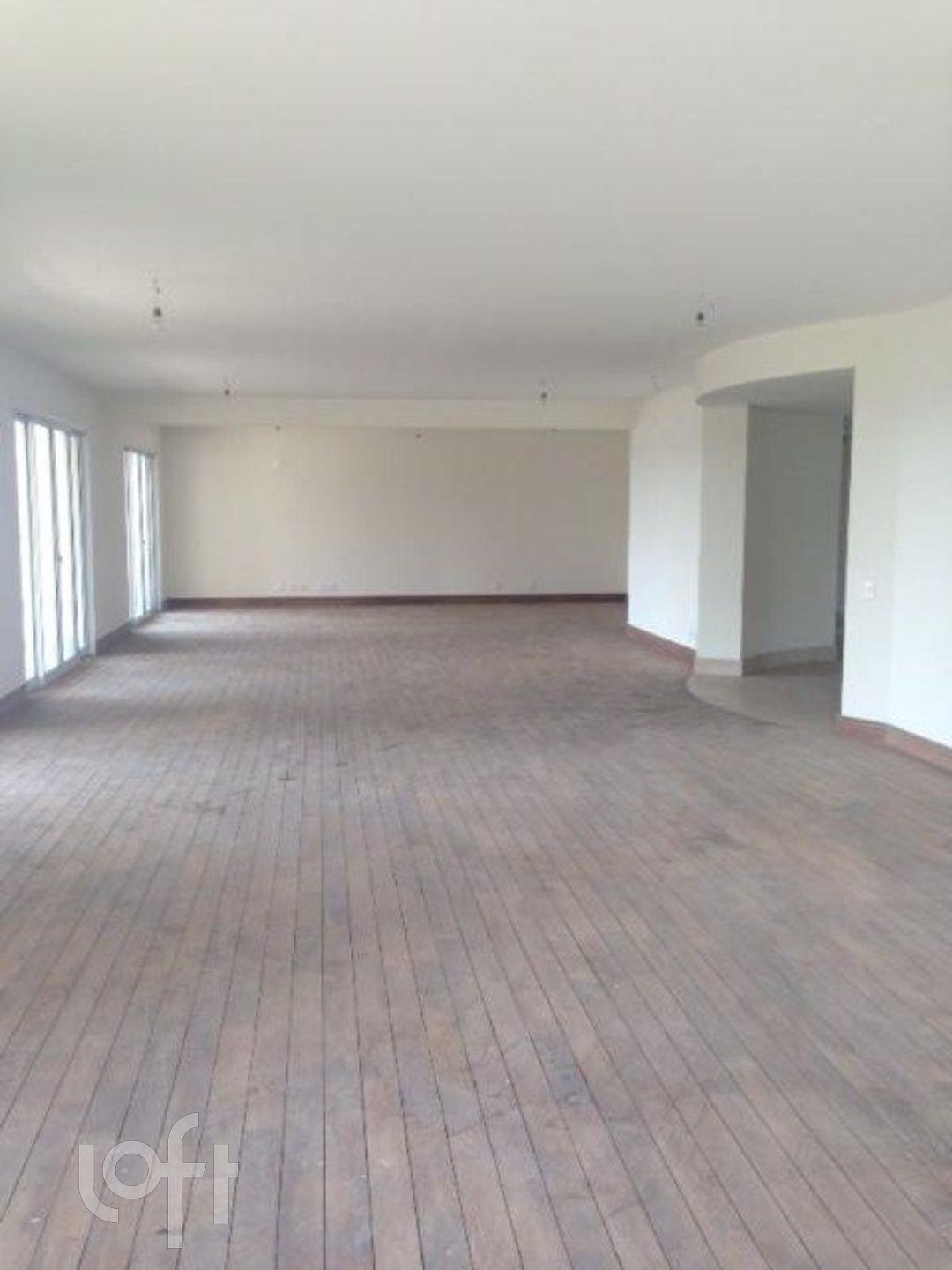 Apartamento à venda com 4 quartos, 607m² - Foto 1