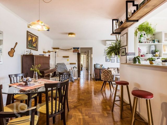 Apartamento com 129m², 3 dormitórios, 1 vaga, Santa Cecília em Porto Alegre