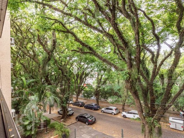 Apartamento com 158m², 3 dormitórios, 1 suíte, 2 vagas, Independência em Porto Alegre