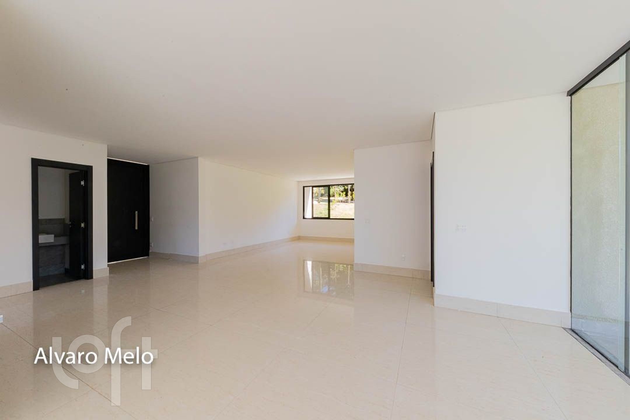 Casa à venda com 4 quartos, 350m² - Foto 14