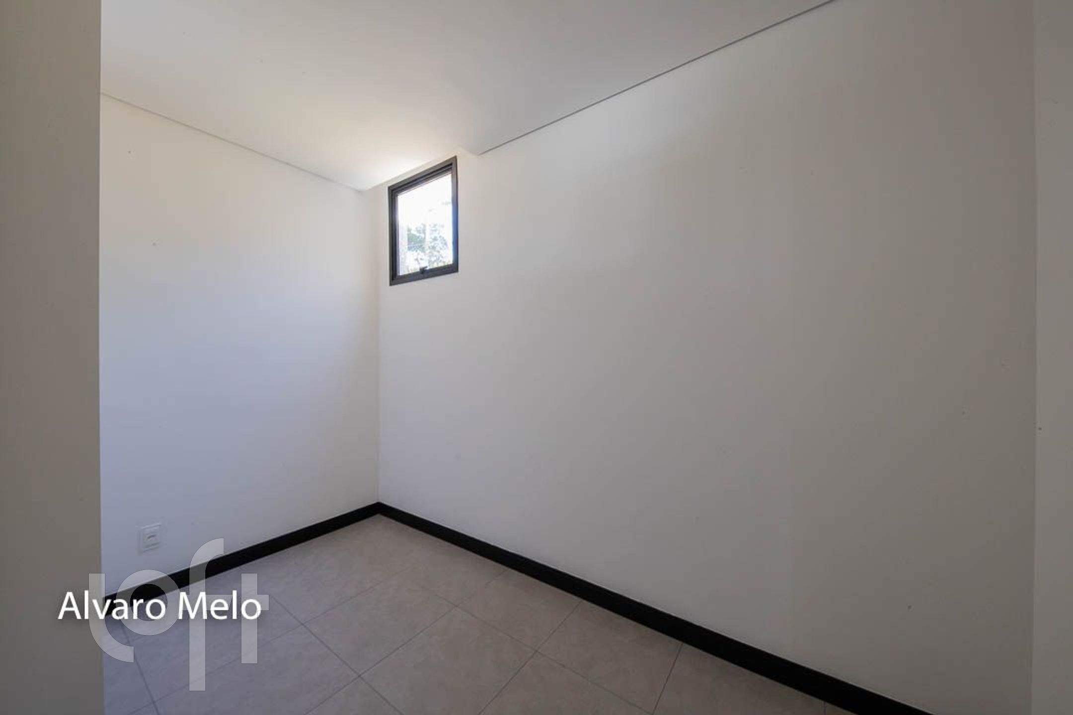 Casa à venda com 4 quartos, 350m² - Foto 10