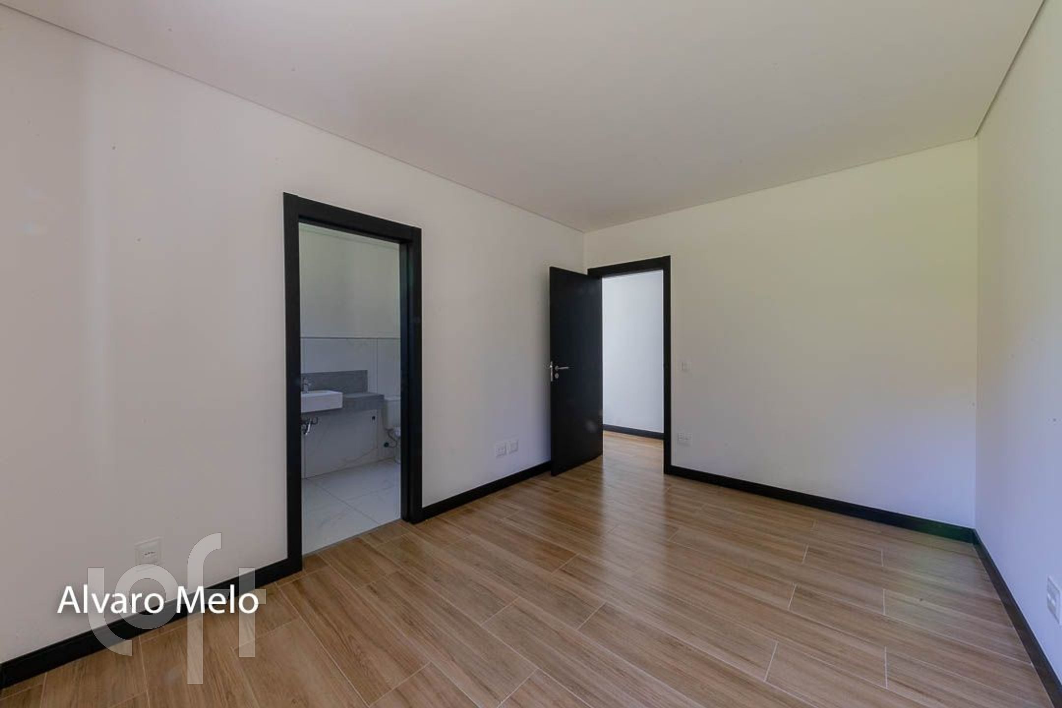 Casa à venda com 4 quartos, 350m² - Foto 17