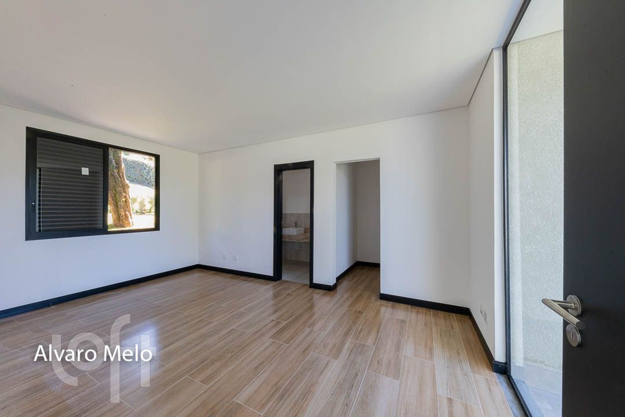 Casa à venda com 4 quartos, 350m² - Foto 27