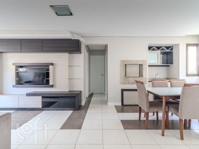 Apartamento com 89m², 2 dormitórios, 1 suíte, 1 vaga, Higienópolis em Porto Alegre