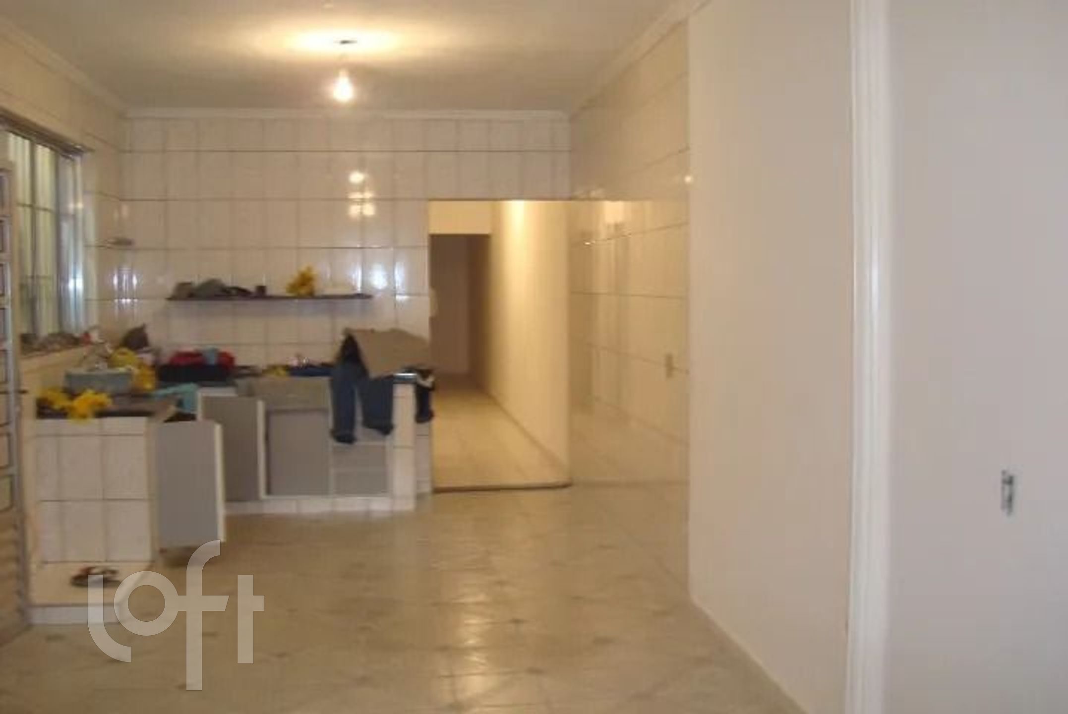 Casa à venda com 2 quartos, 200m² - Foto 3