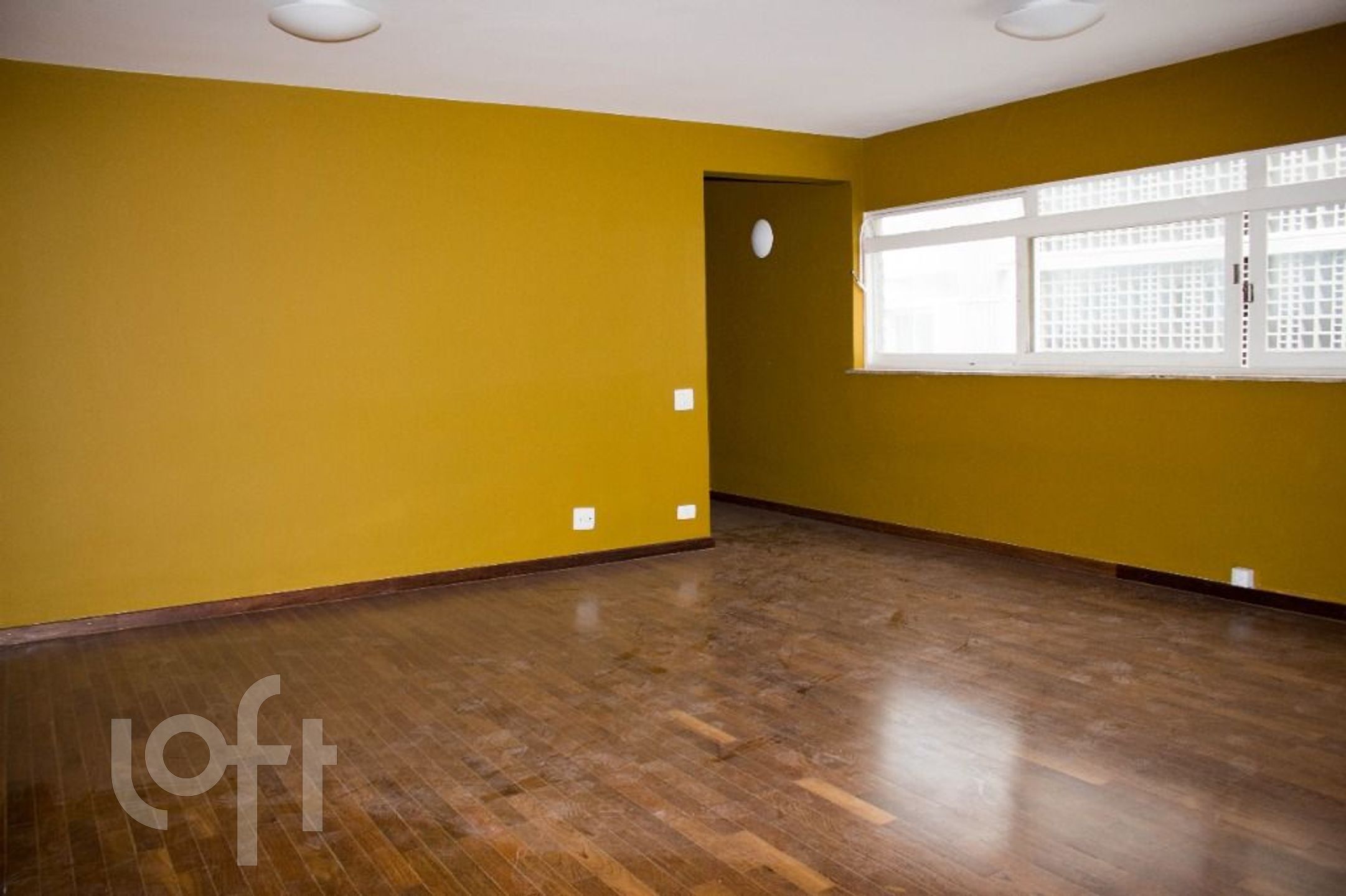 Apartamento à venda com 3 quartos, 145m² - Foto 1