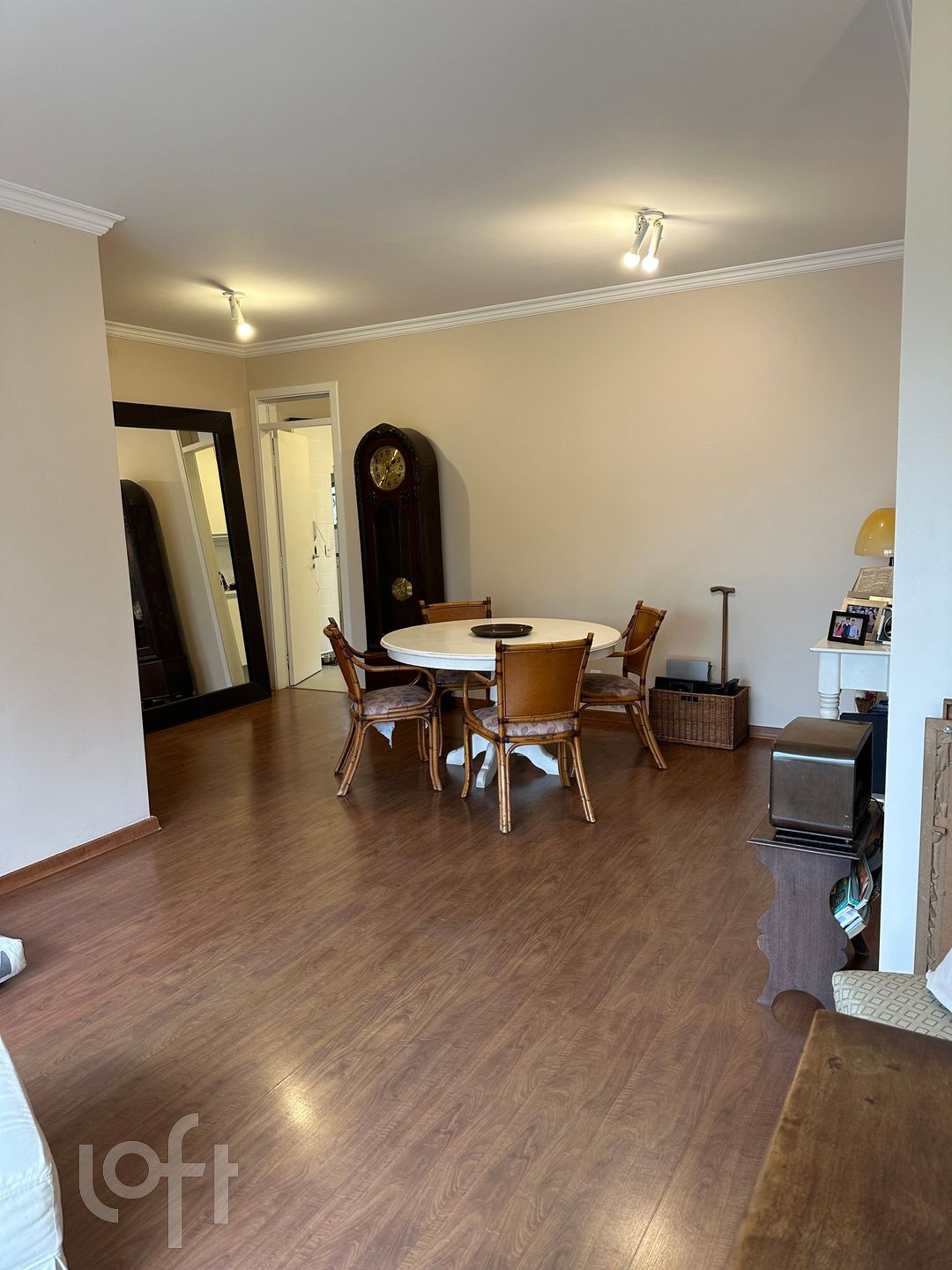 Apartamento à venda com 3 quartos, 117m² - Foto 3