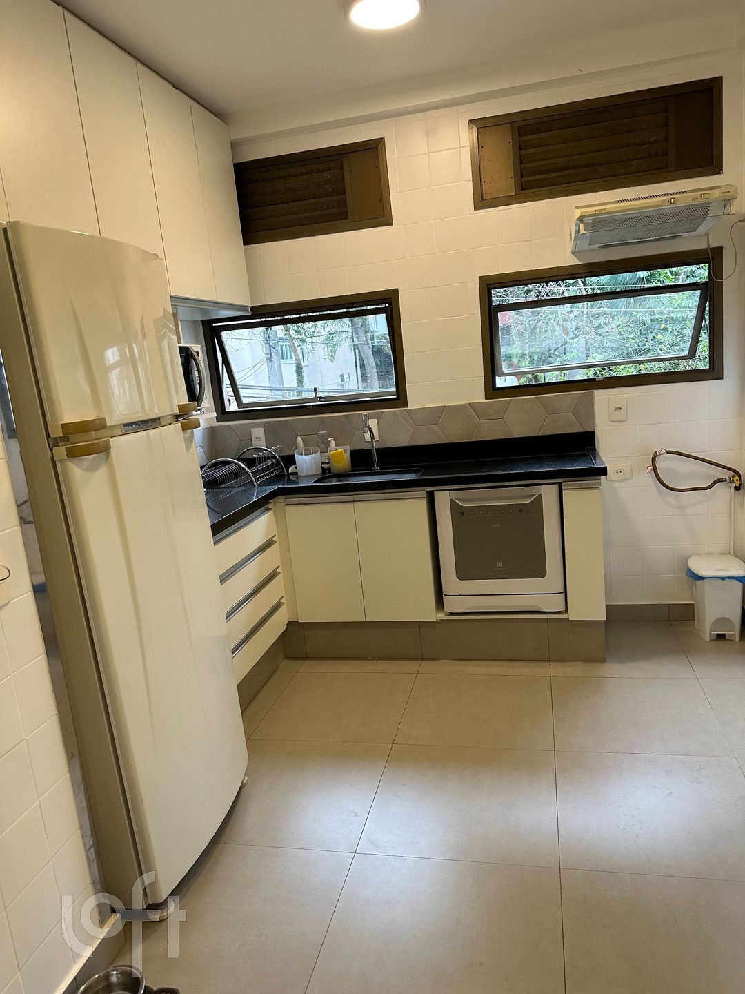 Apartamento à venda com 3 quartos, 117m² - Foto 10