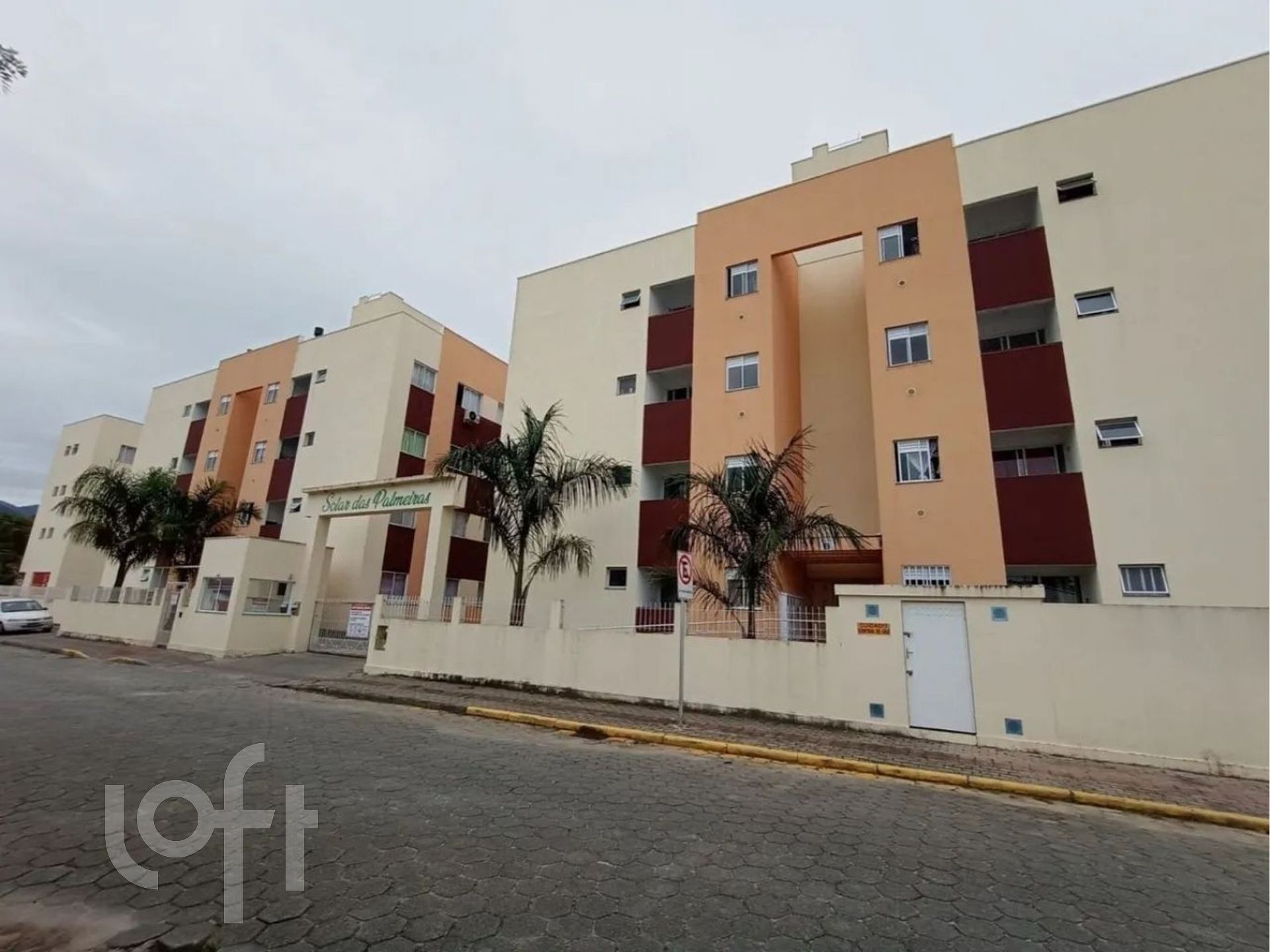 Apartamento à venda em Barra do Aririu com 53 m², 2 quartos, 1 vaga
