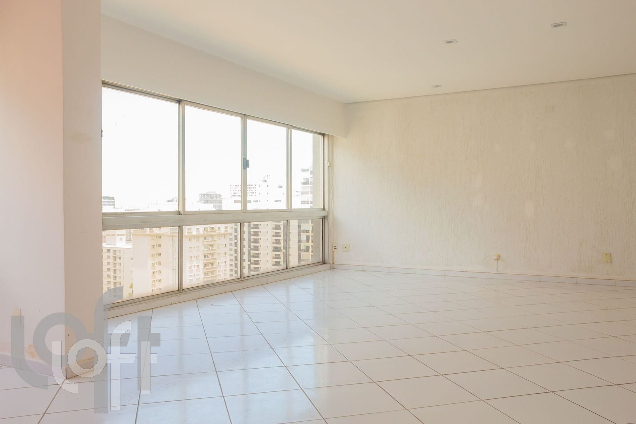 Apartamento à venda com 3 quartos, 239m² - Foto 19