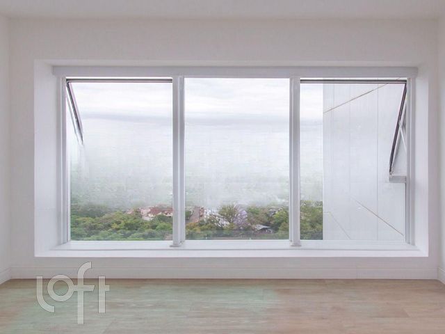 Apartamento com 59m², 2 dormitórios, 1 suíte, 2 vagas, Petrópolis em Porto Alegre