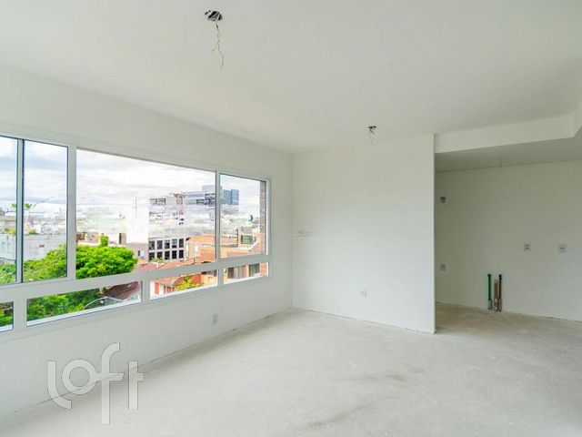 Apartamento com 70m², 2 dormitórios, 1 suíte, 1 vaga, Floresta em Porto Alegre